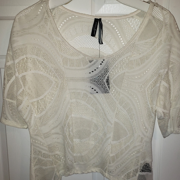 Lace top - Picture 3 of 5